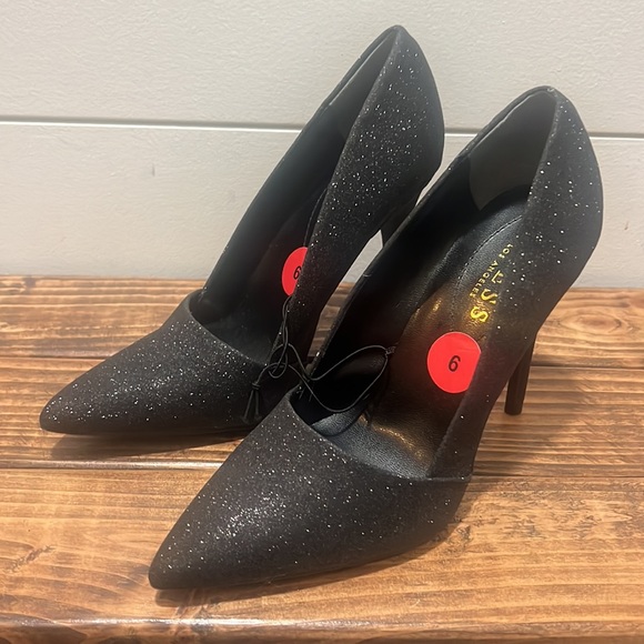 GUESS | Maisee black glitter pointy toe pumps - Picture 3 of 5